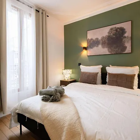 Spacious 2br Luxembourg Garden Paris